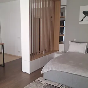 rezervați aici